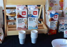 Nieuw van Lima zijn deze haver- en rijstdranken met zeewier en algen. 